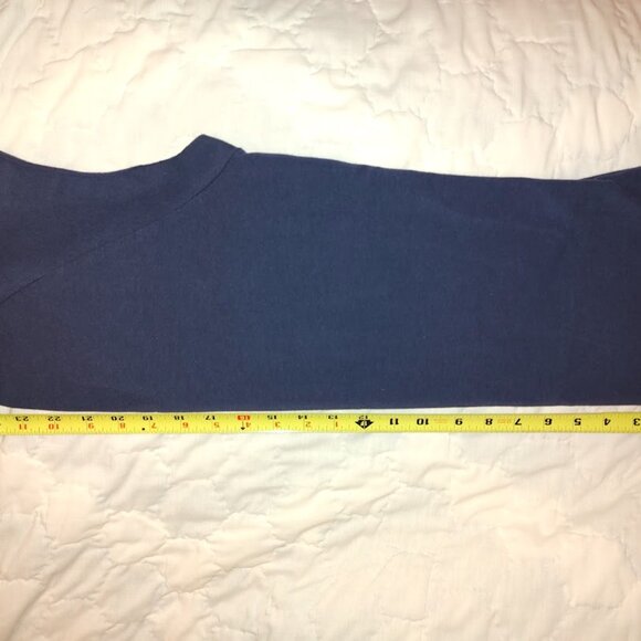 CUTE Tennessee Titans Women size M Raglan shirt. Reebok in Great Condition! - Picture 6 of 6